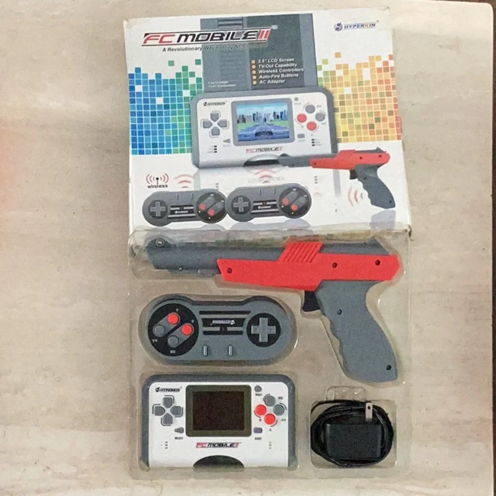 NES FC Mobile II Handheld Console For Nintendo NES Games Hyperkin In Box